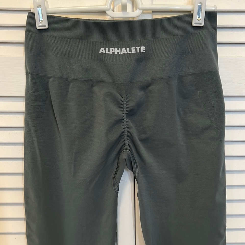 Alphalete leggings
